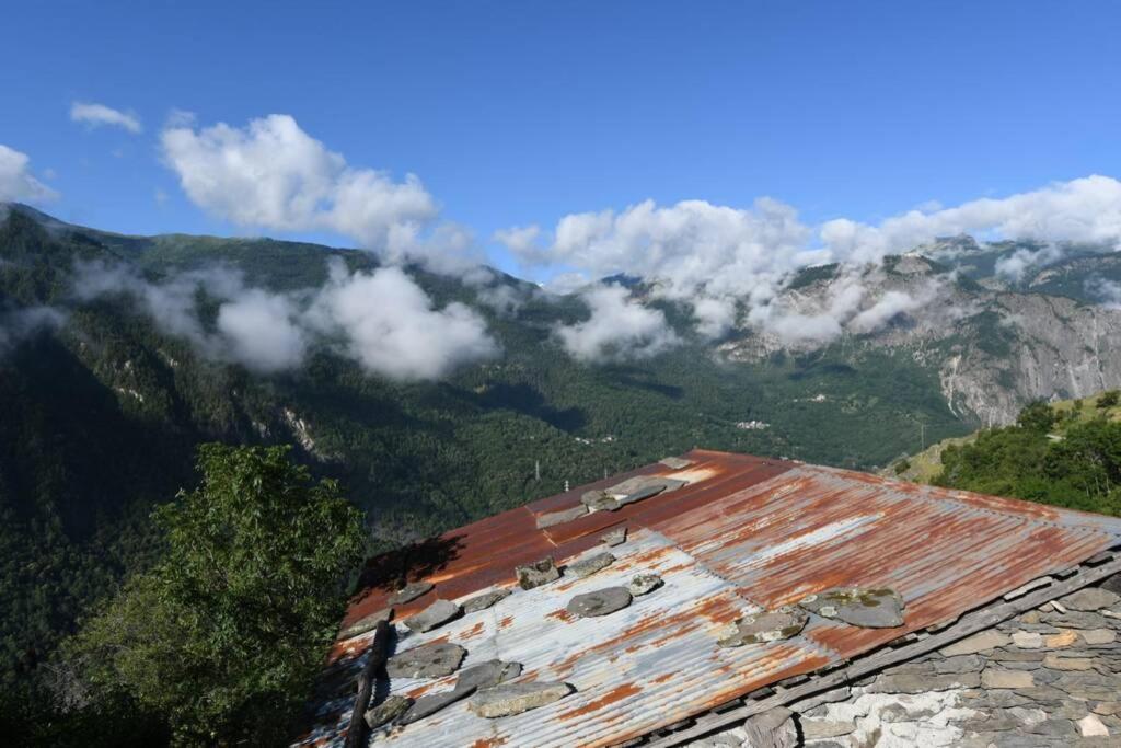 Logement Renove Avec Vue Panoramique La Saussaz Exterior foto