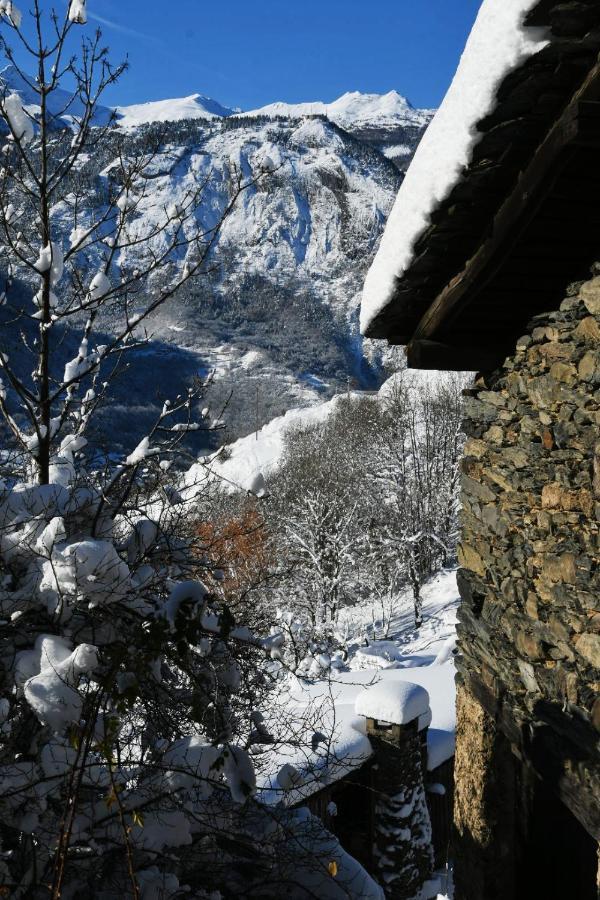 Logement Renove Avec Vue Panoramique La Saussaz Exterior foto